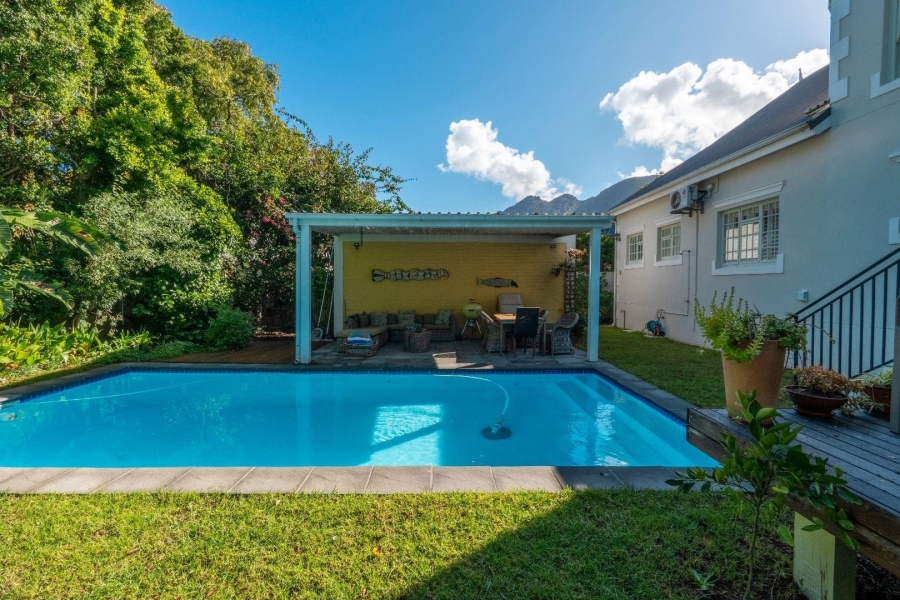 To Let 4 Bedroom Property for Rent in Franschhoek Western Cape